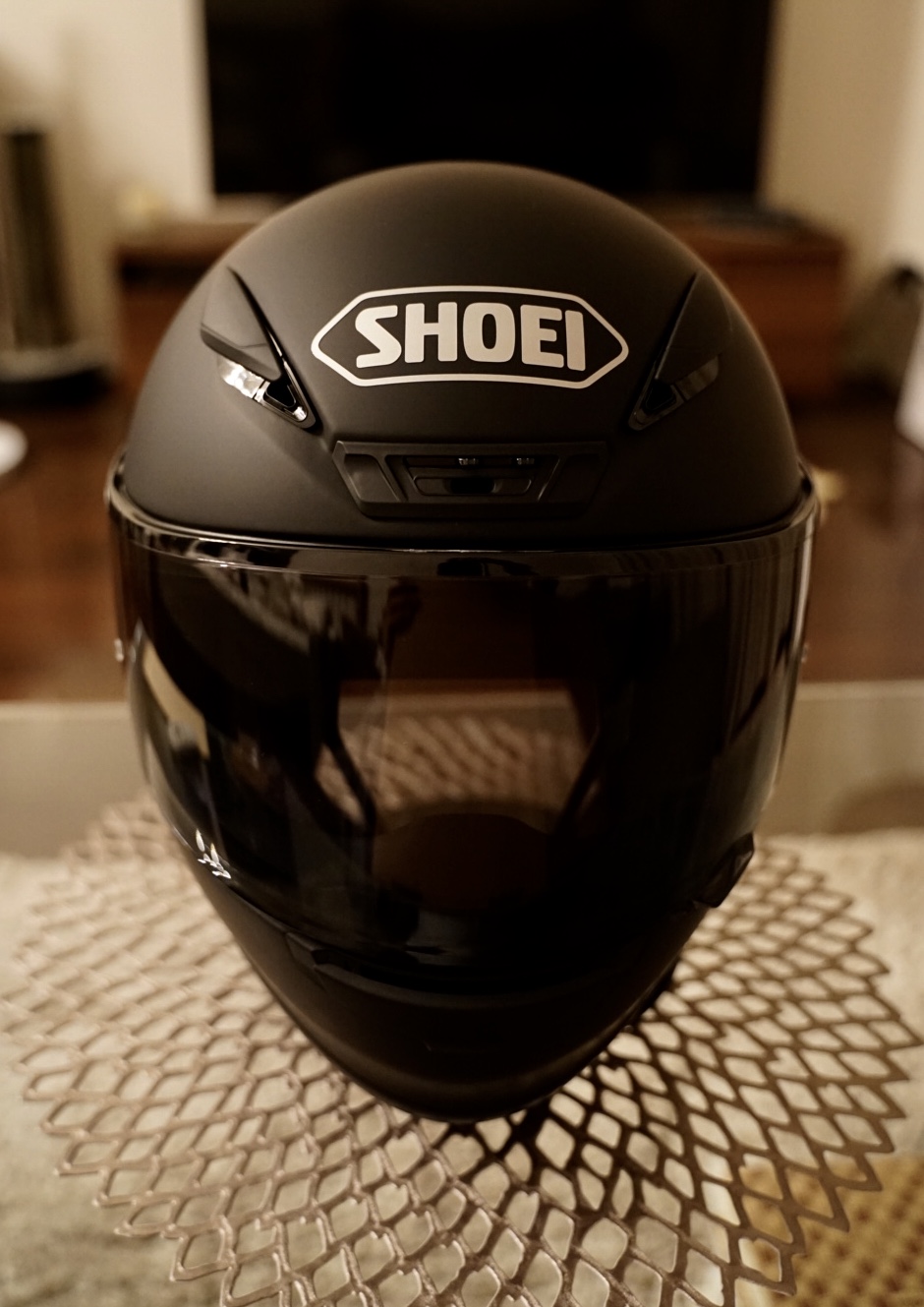 SHOEI Z-7 】ヘルメットのロゴをキレイに消す方法 | HD-Life